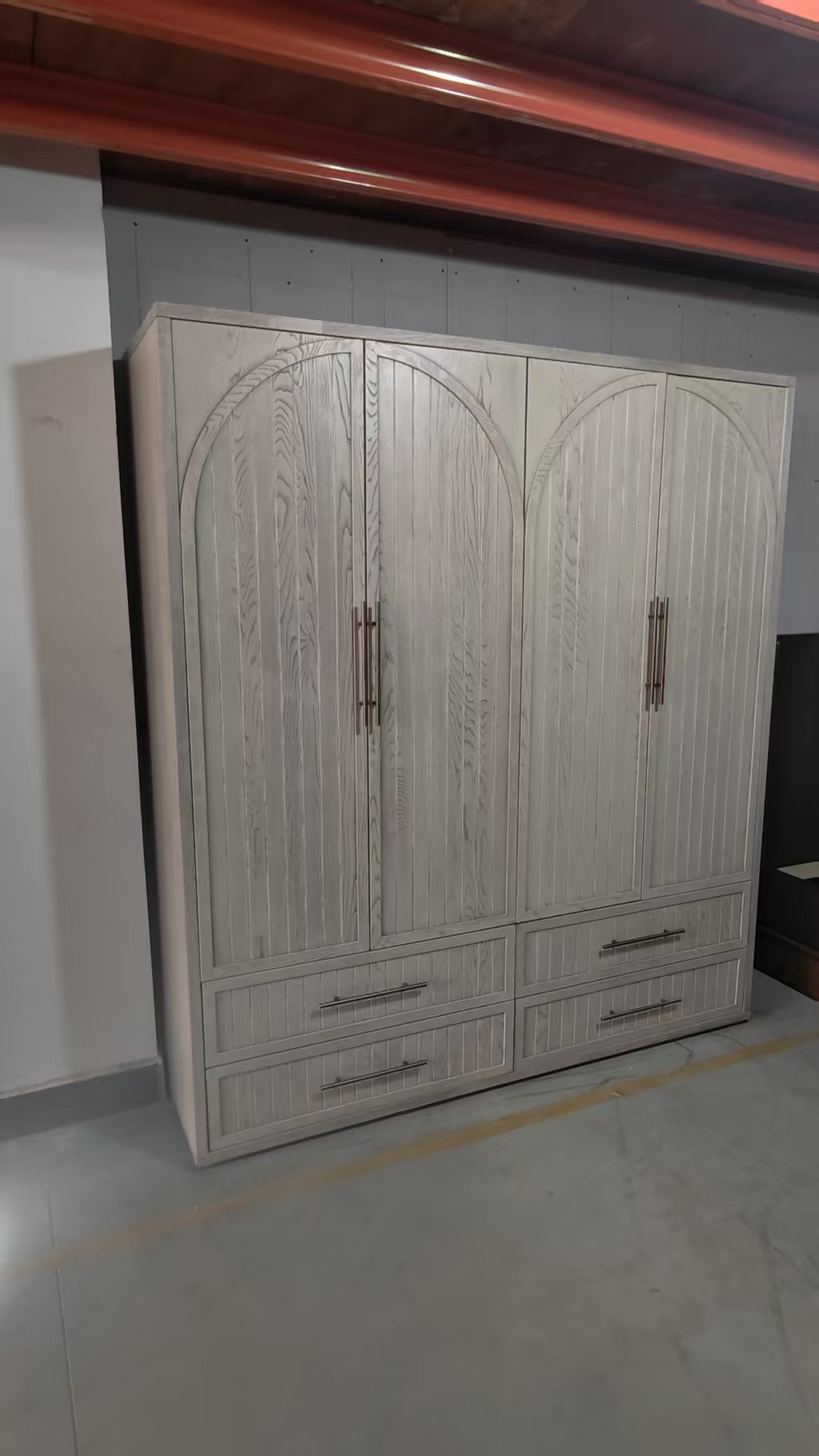 Light Four-Door Wardrobe
