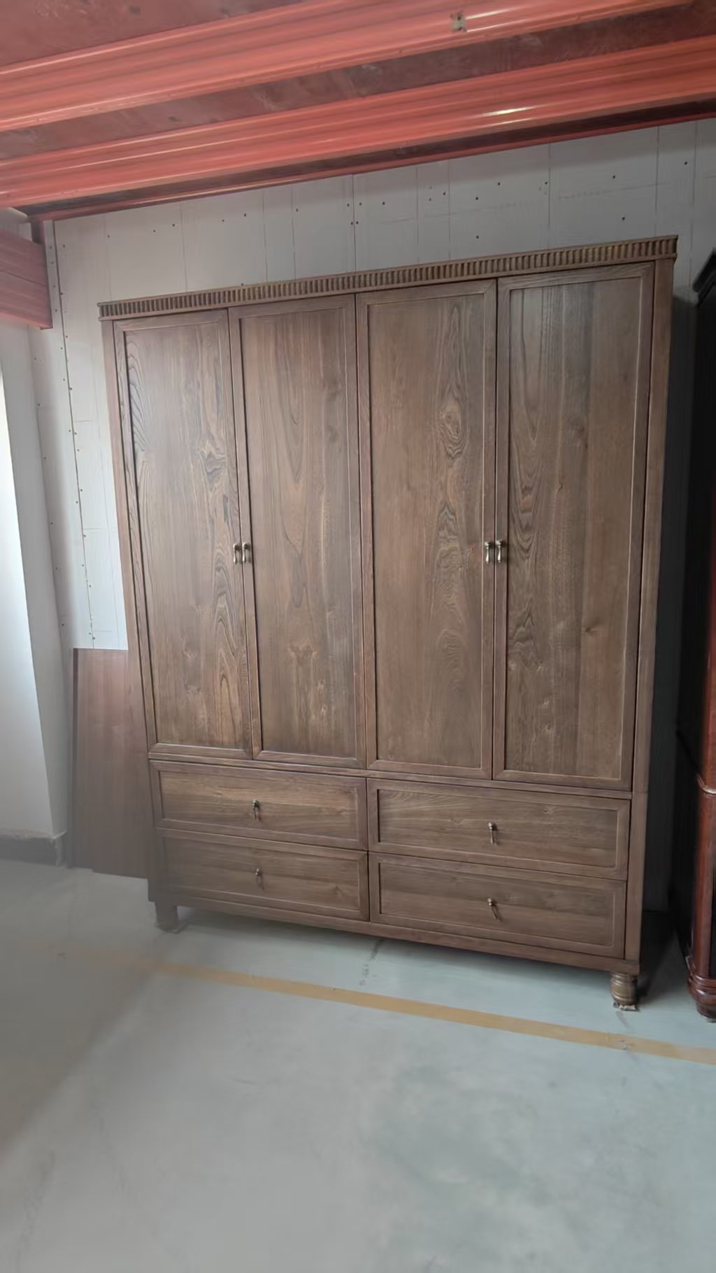 New Chinese Wardrobe